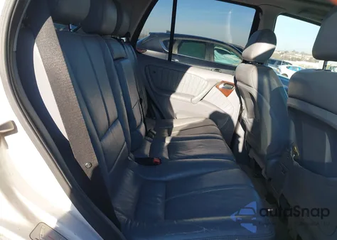 2000 Mercedes-Benz Ml 320 z USA, uszkodzony, nr VIN 4JGAB54EXYA153360